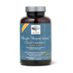 New Nordic Magic Magnesium Citrat Gummies™ med magnesiumcitrat og bark fra kystnær fyrretræ, hvor magnesium bidrager til at mindske træthed og udmattelse.