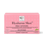 New Nordic Hyaluronic Shot™, som hjælper med at bevare hudens fugtighed og elasticitet samt mindske synligheden af rynker med hyaluronsyre, kollagen, lutein og havtorn.