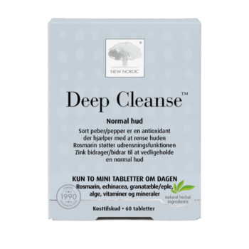 New Nordic Deep Cleanse™ med rosmarin, echinacea, granatæble, alger, vitaminer og mineraler. Rosmarin understøtter hudens udrensningsfunktion, og zink bidrager til at opretholde en normal hud.