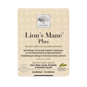 New Nordic Lion’s Mane™ Plus indeholder løvehale-svamp, fyrrebark, B-vitaminer og jod, hvor jod bidrager til normale kognitive funktioner som hukommelse og opmærksomhed, og pantothensyre bidrager til normal mental ydeevne.
