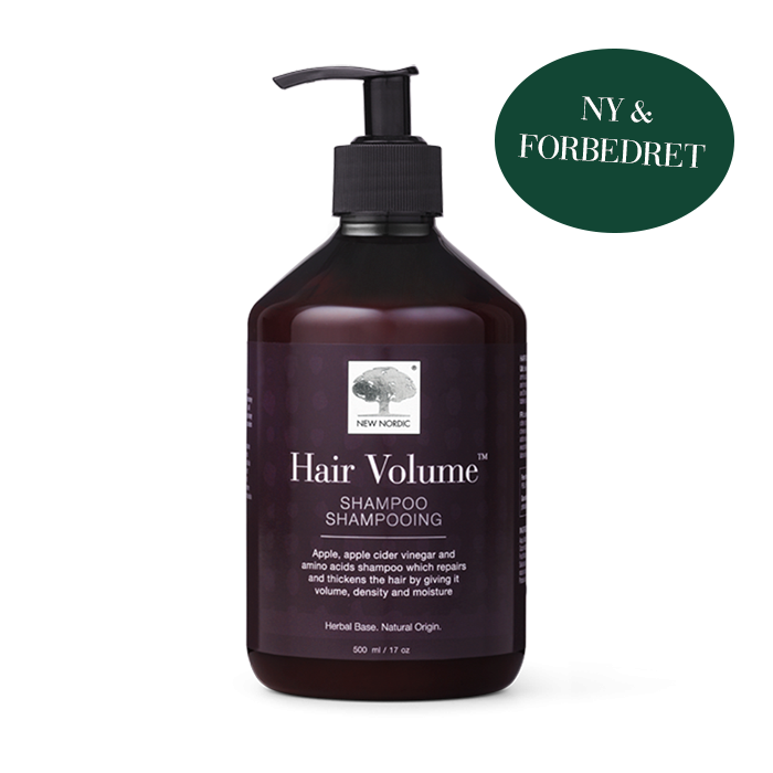 Et packshot af en urtebaseret shampoo fra New Nordic for øget volumen, glans og fugtighed.